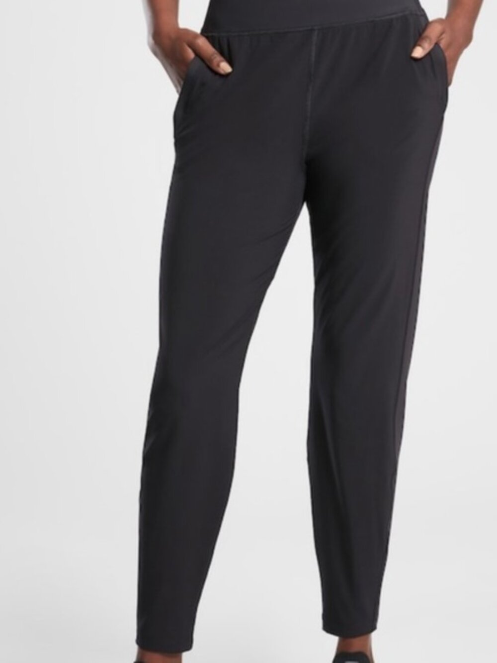 Athleta Run With It Pant Womens M Black Tapered 598495-01, 700077845